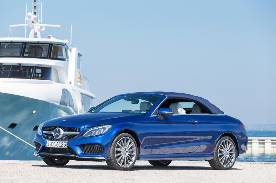  Mercedes-Benz C400 4Matic Cabriolet AMG Line 2016 года  (фото 23 из 30)
